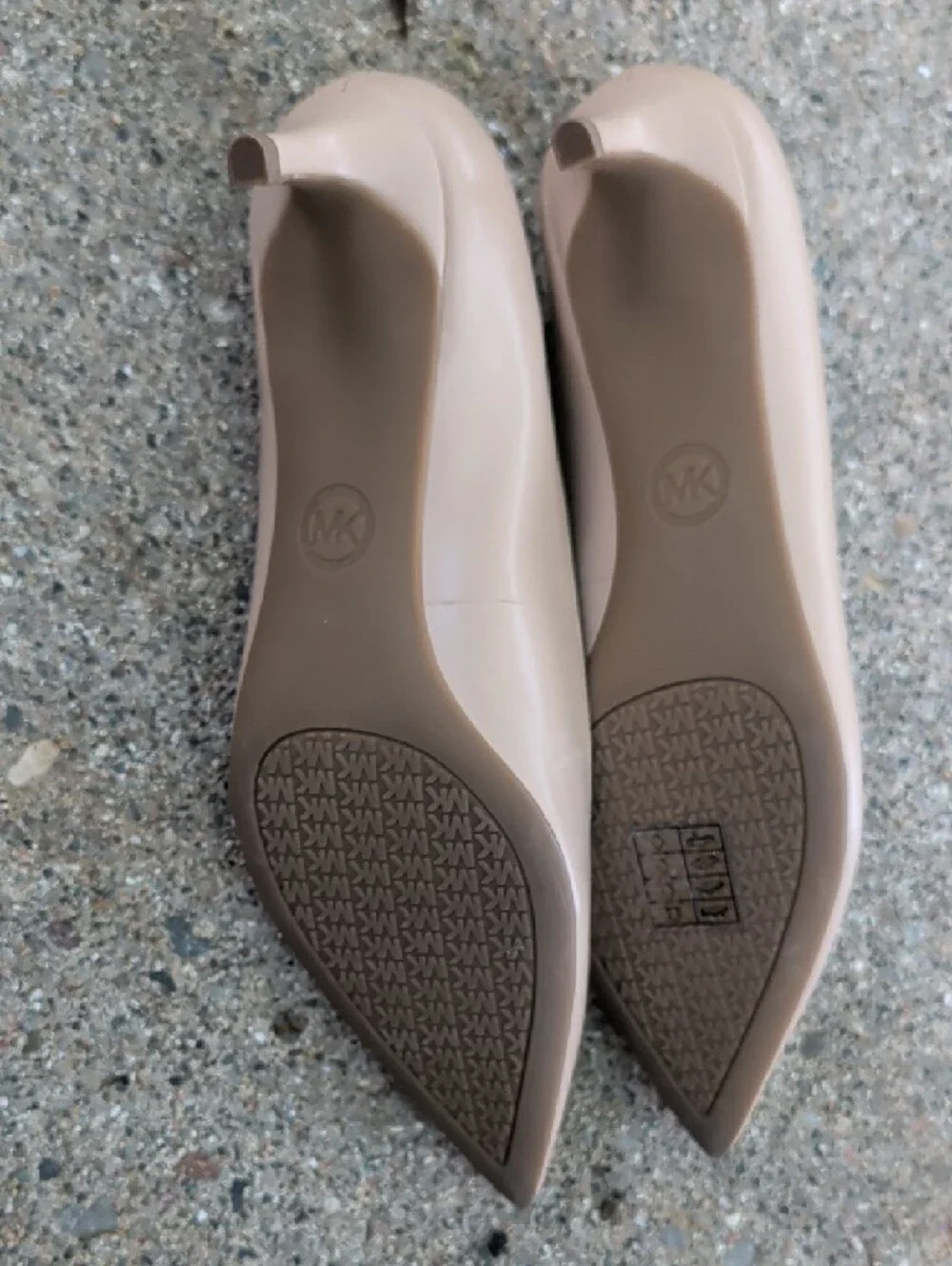 Classic Michael Kors Pointed-Toe Nude Pumps - Women's Leather Flats - Picture 5 of 6